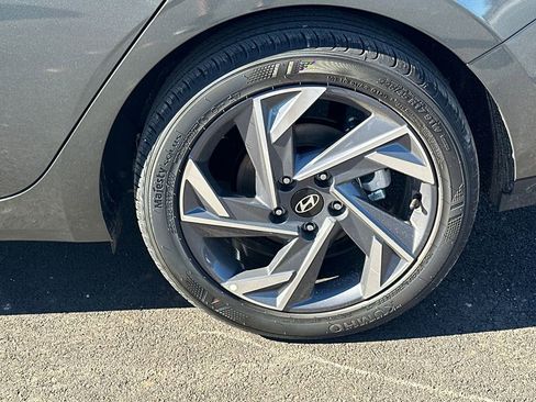 New 2025 Hyundai Elantra Sport image 19