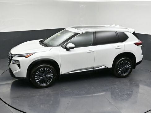 New 2026 Nissan Rogue Platinum w/ Tech Package image 28