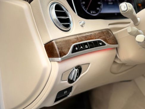 Used 2015 Mercedes-Benz S 550 Sedan image 20