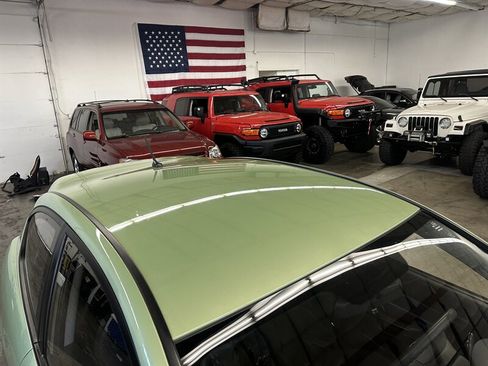 Used 2010 Hyundai Accent GS image 9