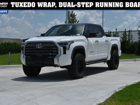 Used 2024 Toyota Tundra Limited AWD/4WD image 6