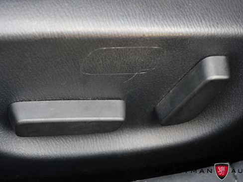 Used 2018 MAZDA MAZDA3 Touring FWD image 16