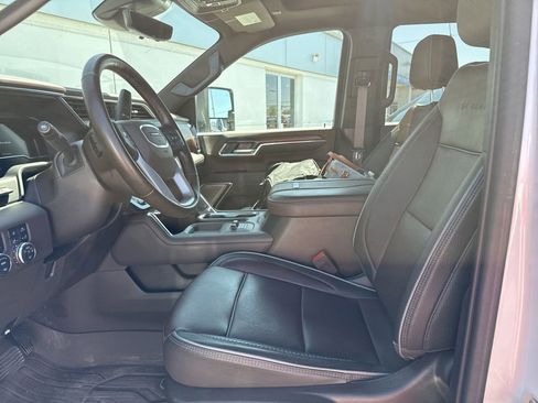 Used 2024 GMC Sierra 2500 Denali w/ Denali Reserve Package AWD/4WD image 5