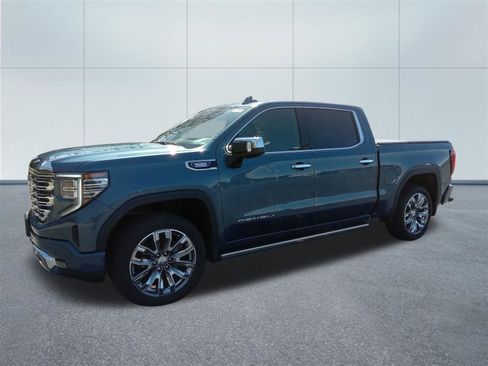 Used 2026 GMC Sierra 1500 Denali AWD/4WD image 1