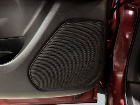Used 2019 Nissan Pathfinder SL FWD image 38