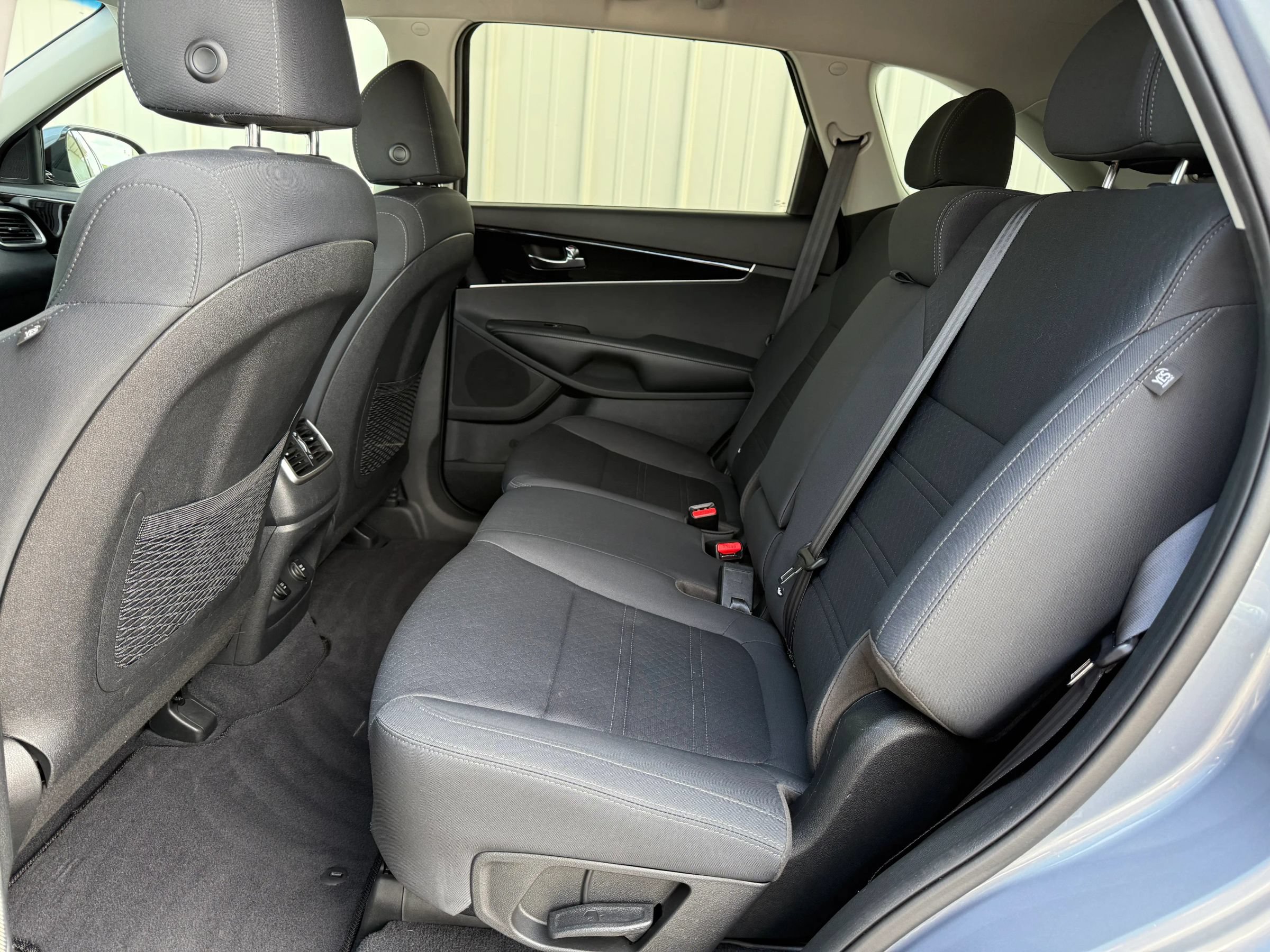 Used 2020 Kia Sorento LX AWD/4WD image 30
