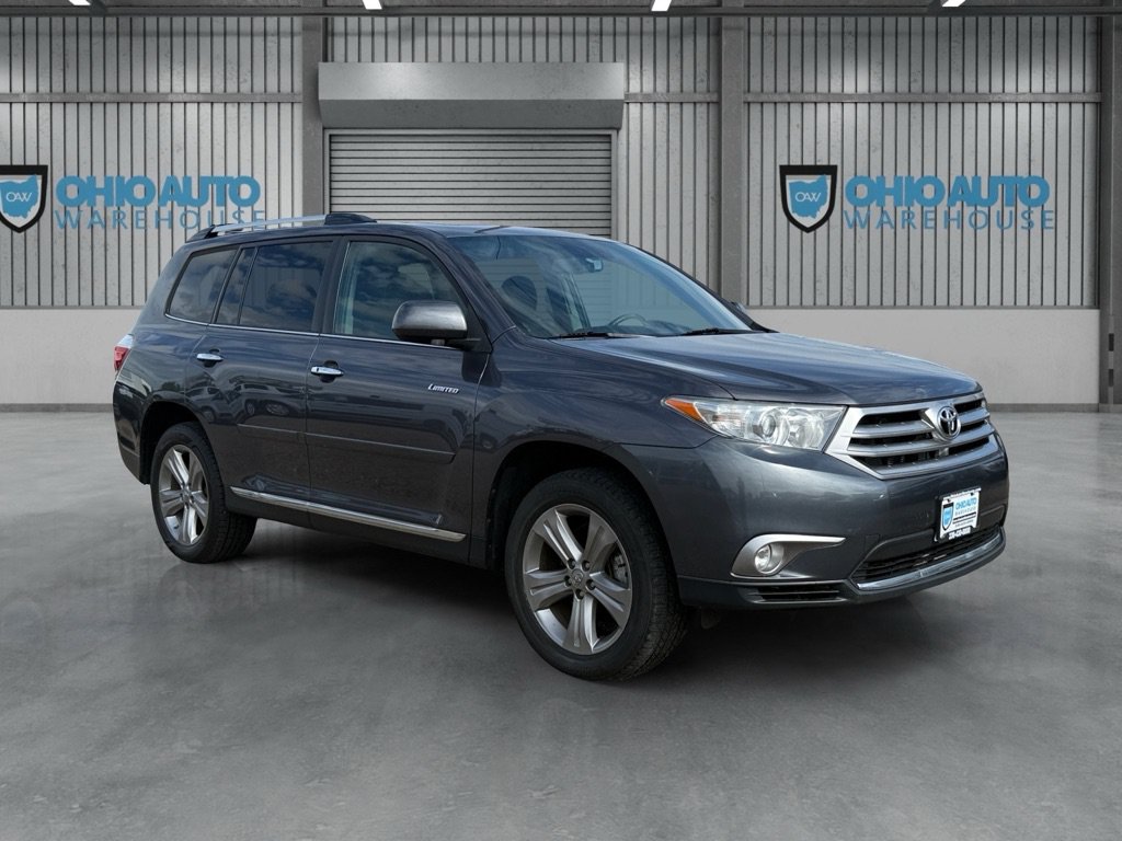 Used 2012 Toyota Highlander Limited w/ Tow Pkg AWD/4WD image 3