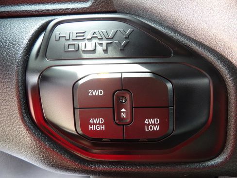 Used 2025 RAM 3500 Tradesman AWD/4WD image 23