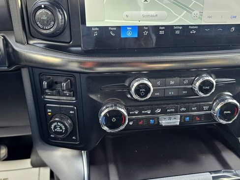 Used 2024 Ford F150 Platinum AWD/4WD image 28