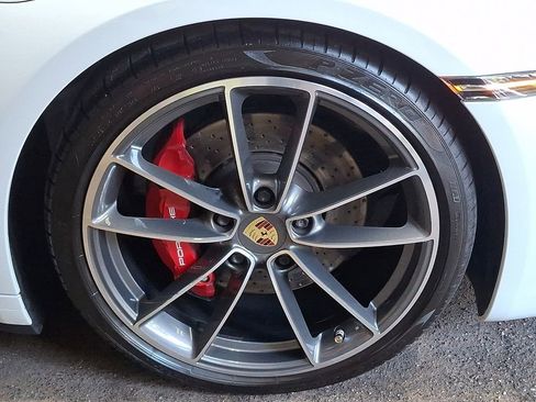 Used 2021 Porsche 911 Carrera 4S AWD/4WD image 31