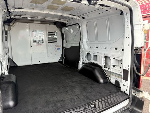Used 2019 Ford Transit 250 130 Low Roof image 26