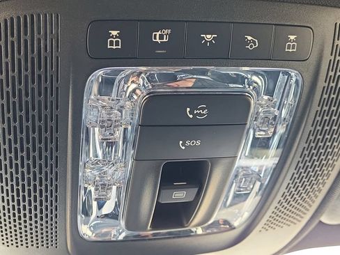Used 2022 Mercedes-Benz GLB 250 4MATIC w/ Premium Package Lite image 35
