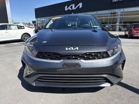 Certified 2023 Kia Forte LXS FWD image 9