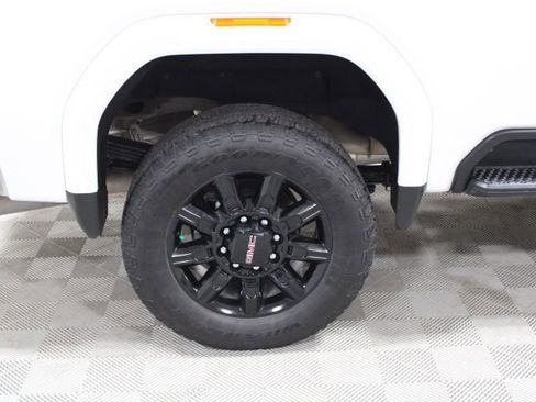 Used 2024 GMC Sierra 2500 AT4 w/ AT4 Premium Plus Package image 45
