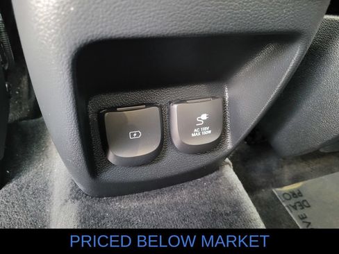 Used 2024 Genesis GV80 2.5T AWD/4WD image 11