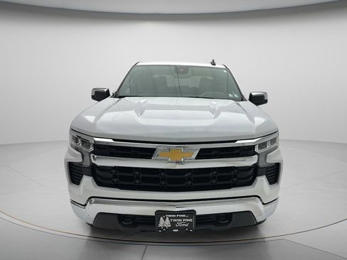 Used 2025 Chevrolet Silverado 1500 LT w/ Leather Package AWD/4WD image 2