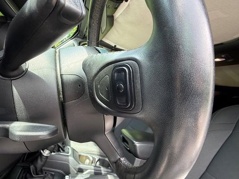 Used 2018 Jeep Wrangler Unlimited Sport S AWD/4WD image 13