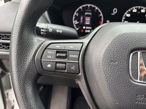 Used 2023 Honda HR-V LX image 21