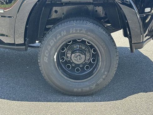 New 2026 RAM 3500 Limited AWD/4WD image 18