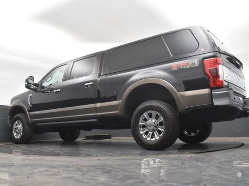 Used 2017 Ford F250 King Ranch w/ King Ranch Ultimate Package AWD/4WD image 24