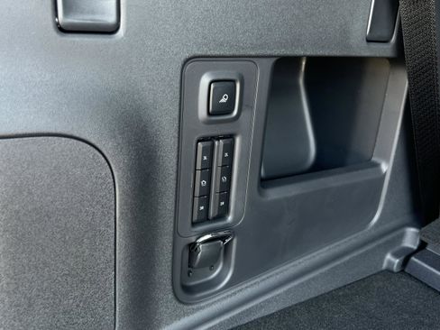 New 2025 Lincoln Navigator Reserve image 30