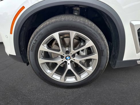Used 2025 BMW X5 xDrive40i image 10