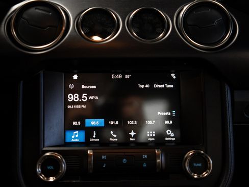 Used 2016 Ford Mustang Shelby GT350 w/ Technology Package image 30