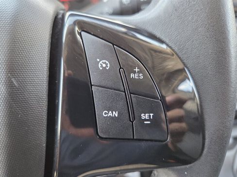 Used 2019 RAM ProMaster City Tradesman SLT FWD image 16