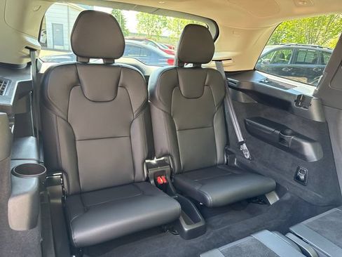 Used 2018 Volvo XC90 T6 Momentum w/ Convenience Package AWD/4WD image 21