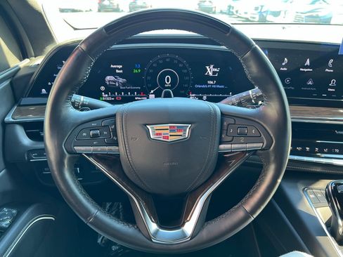 Used 2024 Cadillac Escalade ESV Premium Luxury Platinum image 41