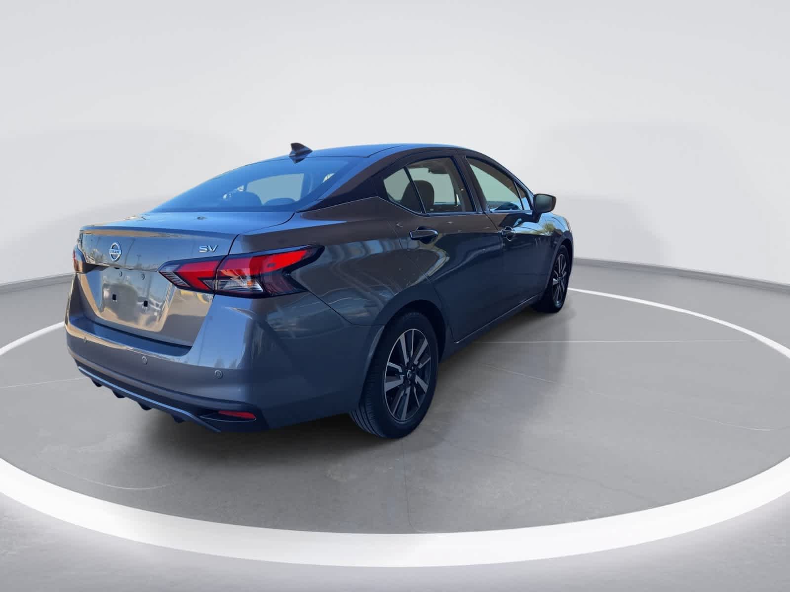 Used 2020 Nissan Versa SV FWD image 8