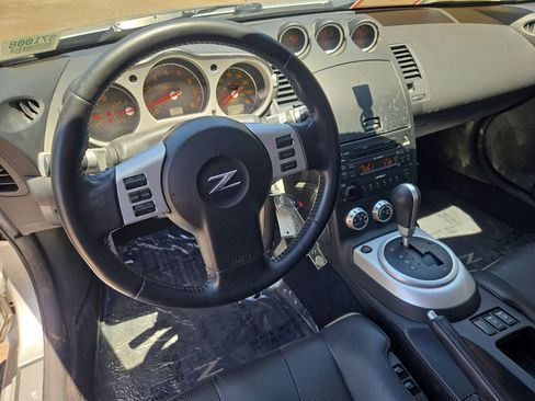 Used 2006 Nissan 350Z Touring w/ (N93) Cargo Convenience Pkg RWD image 13