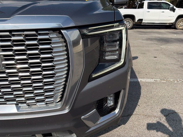 Used 2022 GMC Yukon XL Denali AWD/4WD image 10