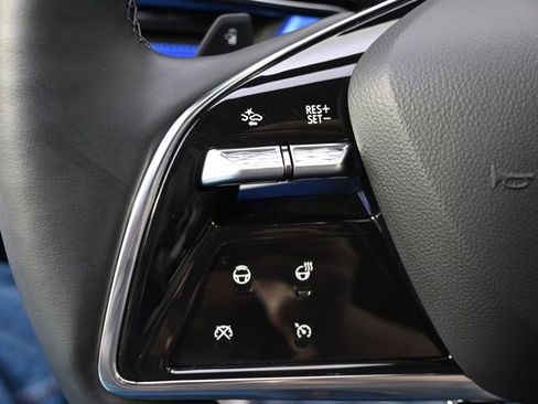 Certified 2025 Cadillac Optiq Sport 1 AWD/4WD image 33