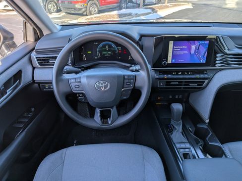 Certified 2025 Toyota Camry LE image 24