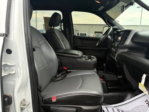 Used 2024 RAM 4500 Tradesman w/ Chrome Appearance Group AWD/4WD image 17