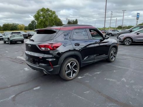 Certified 2023 Chevrolet TrailBlazer RS w/ Sun and Liftgate Package image 8