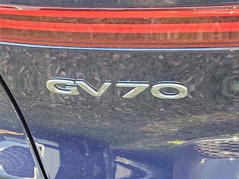 Used 2025 Genesis GV70 3.5T Sport w/ Sport Advanced Package image 8