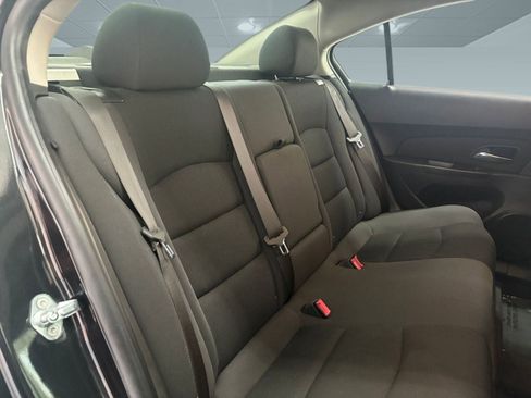 Used 2015 Chevrolet Cruze LT w/ Technology Package image 23