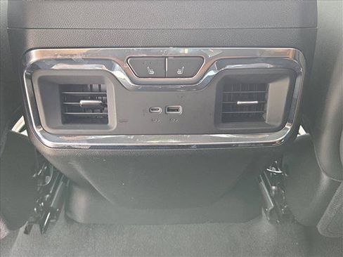 Used 2025 GMC Sierra 1500 Denali Ultimate AWD/4WD image 18