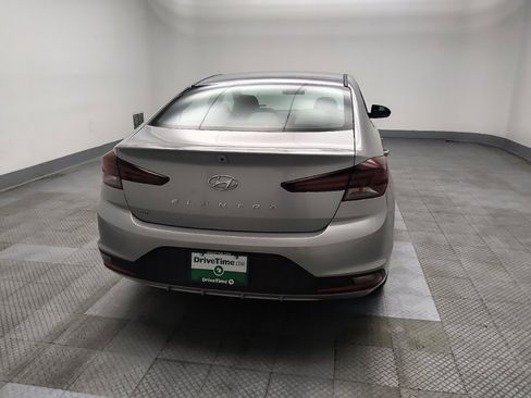 Used 2020 Hyundai Elantra SE FWD image 7