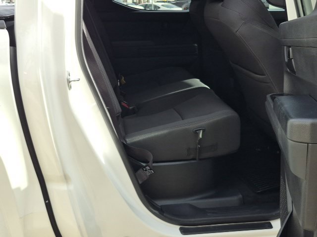 Used 2024 Toyota Tacoma SR5 AWD/4WD image 18