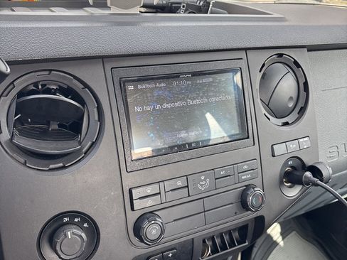 Used 2016 Ford F250 XL w/ Power Equipment Group image 8