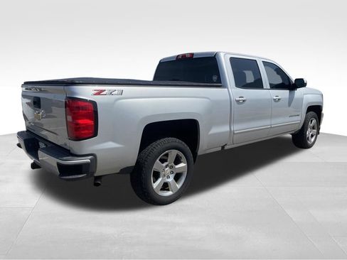 Used 2018 Chevrolet Silverado 1500 LT w/ All Star Edition AWD/4WD image 7