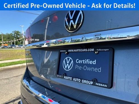 Certified 2023 Volkswagen Atlas SE w/ Black Wheel Package AWD/4WD image 10