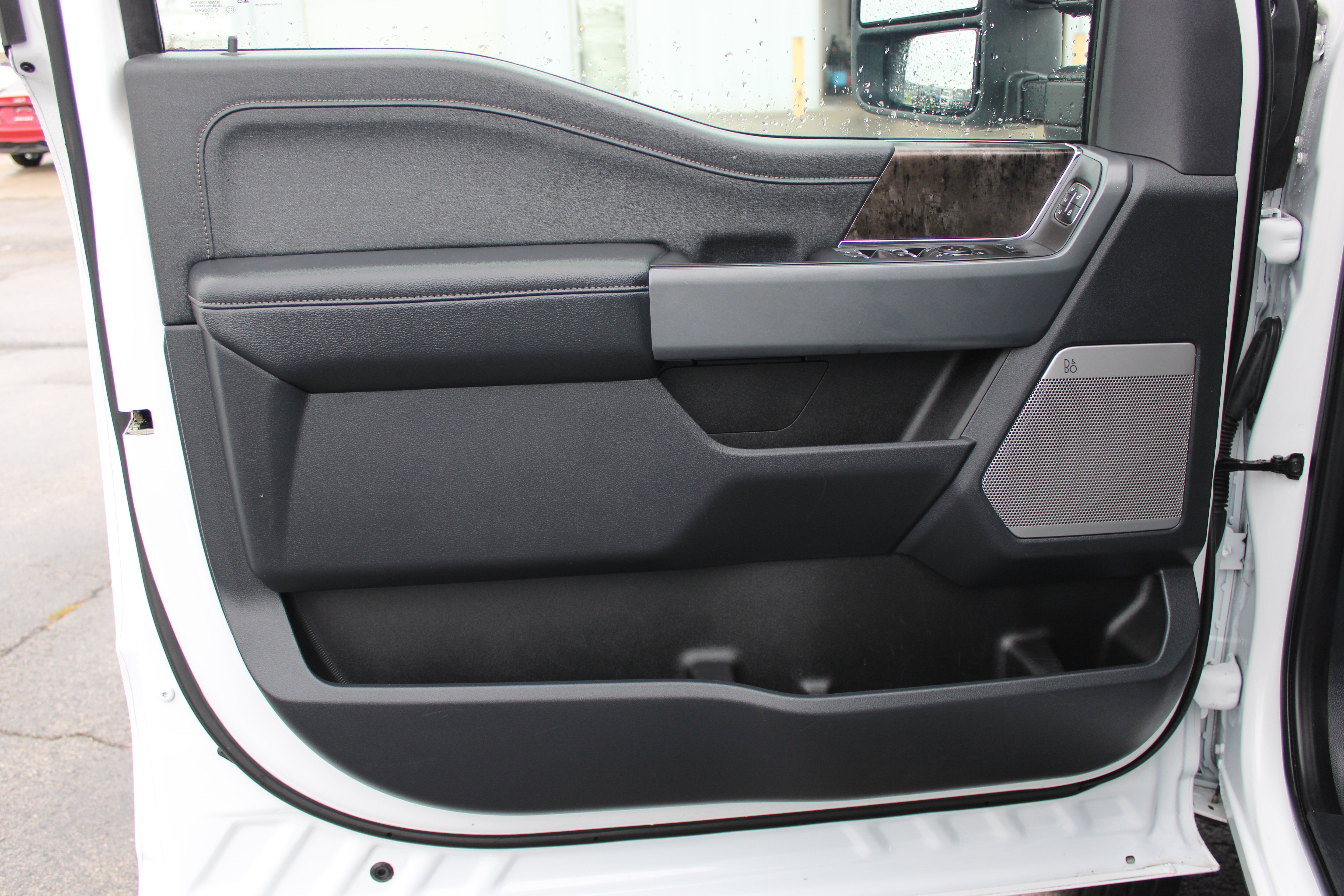 Used 2024 Ford F450 Lariat AWD/4WD image 17