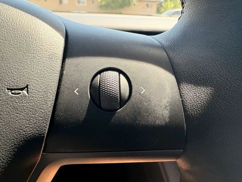 Used 2022 Tesla Model 3 Performance AWD/4WD image 17