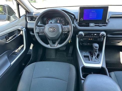 Used 2023 Toyota RAV4 LE FWD image 17