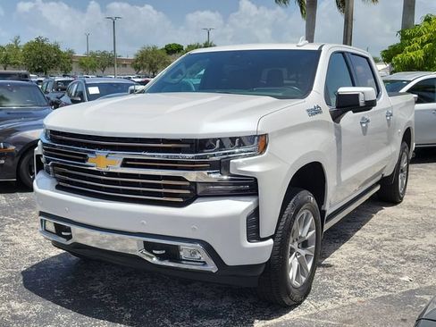 Used 2020 Chevrolet Silverado 1500 High Country w/ Technology Package RWD image 33
