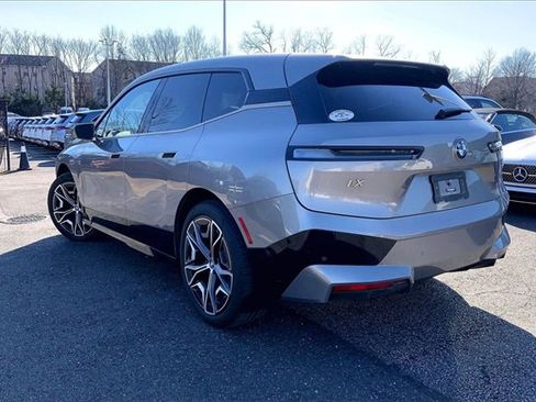 Used 2023 BMW iX xDrive50 w/ Premium Package image 3